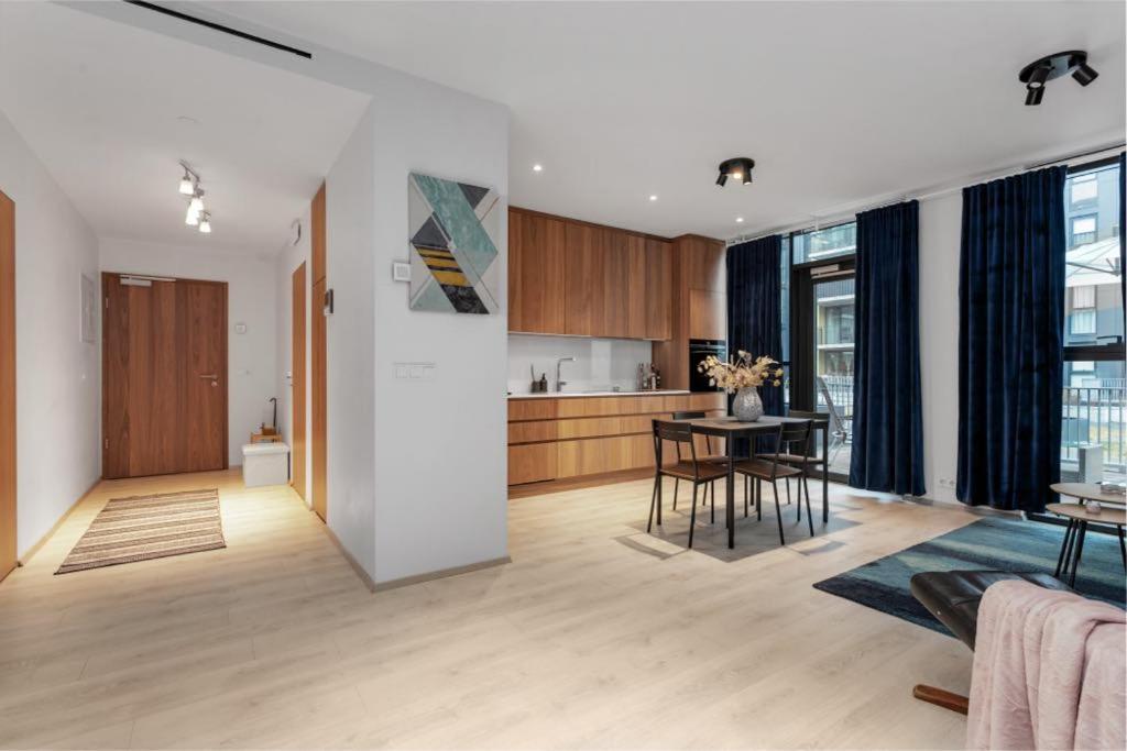 Apartment Premium Queen Downtown *